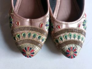 Pretty Footwear ✅❤️only Used Once