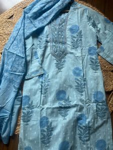 Elegant Floral Print Kurta Set