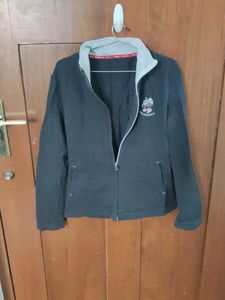 Pullover With Zip