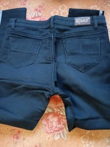 Black Strip Jeans