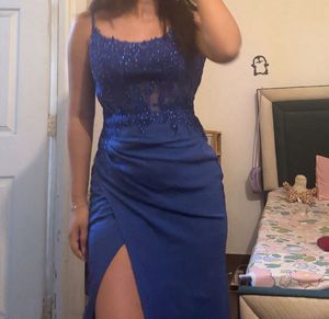 Elegant Blue Formal Gown