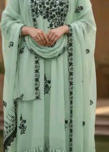 Elegant Embroidered unstitch material.