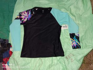 m size girl d&g t shirt