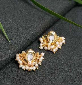 Elegant Kundan Pearl Stud Earrings