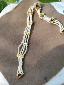 Elegant Pearl &amp; Emerald Choker