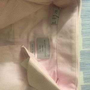 Pink textured solid shirt for men