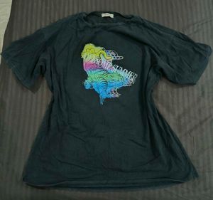 Graphic urbanic print long tshirt