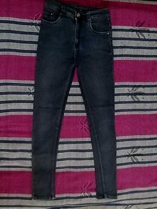 Dark Black Denim Jeans🖤