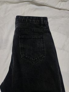 Wide Straight Fit Jeans