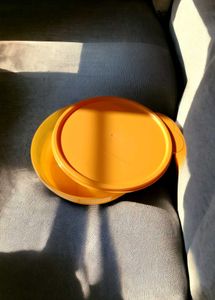 Two Tupperware Cereal Bowl Set