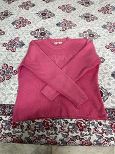 Soft and lightweight pink sweater!!