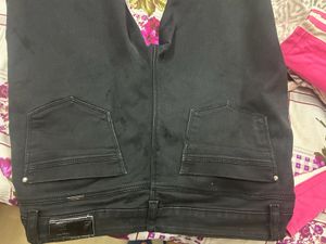 Black Jeans With Studd