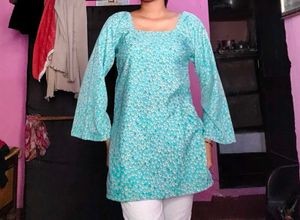Floral Print short kurti