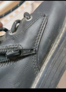 (Zara) Branded Boots For Kid..