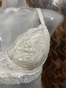 H&amp;M Lace Offwhite Bra