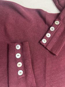 ONLY Burgundy Top