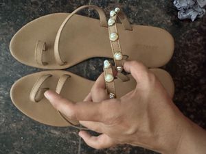 Sandals, Flats &amp; More - for buyer !!!!