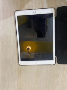 Apple IPad 7 Th Gen Before Buying Read Descriptio