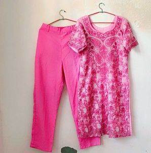 Very Beautiful chicken Kari Kurti With Pant