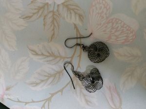 Set Of Two Mettalic Earrings