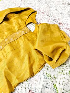 Mustard Yellow Kurta And Pants Set With Printed Du