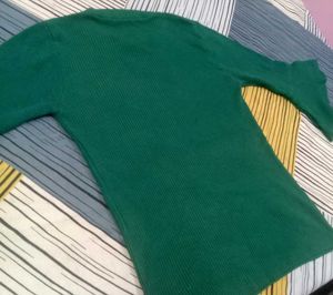 Green Bell Sleeve Top