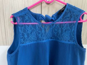 Vero Moda Gorgeous net blue Top With Lovely Back
