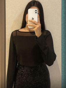 Black Balloon Sleeve Top