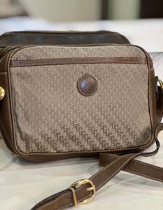 Auth Gucci Vintage 1973 Logo Gold Plated Bag