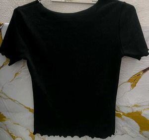 Black Ribbed Ruffle Tee