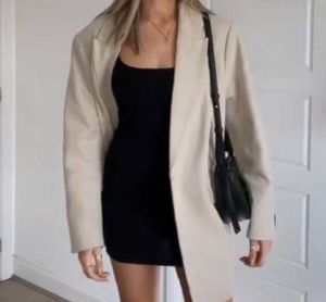 zara fitted dress in black ☻