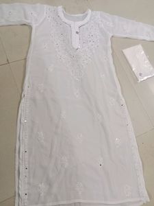 Lakhnavi Kurti