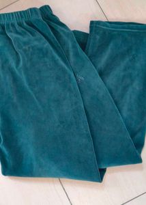 Velvet Cordset Good 😊 One