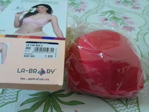 LA-BRARY Ruby Red Bra 36C