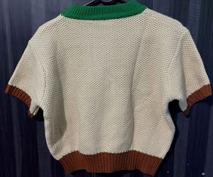 women&#39; Graphic Knit short sleeve sweater