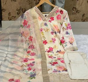 Floral Kurta Set beautiful article