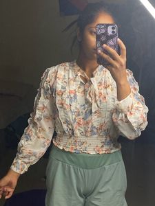 Frilled Top 💋