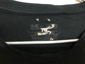 UNDER ARMOUR BLACK LONG SLEEVE T SHIRT