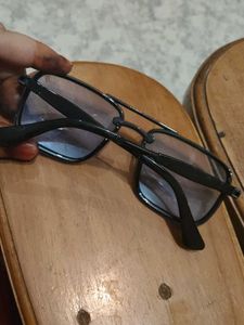 Stylish Goggless