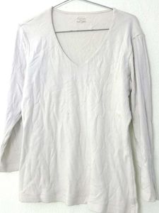 💎 Katies White V-Neck Cotton Top✨