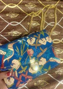 Henney Bear Sling Bag 👜