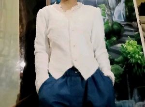 Elegant White Knit Cardigan