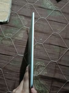 ipad  A1567 - absolutely perfect condition