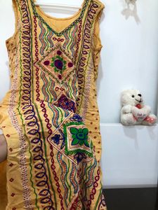 Ethnic Embroidery Kurta😍