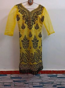 Beautiful Yellow Kurta - Excellent Condition