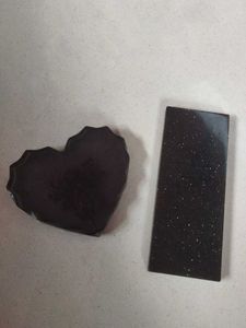 Resin Heart &amp; Leaf paperweights