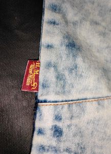Denim Sleevesless Jacket 🧥