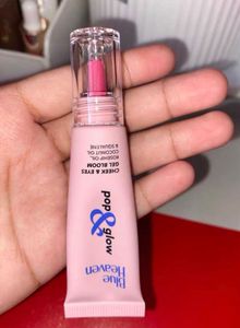 Blue heaven pop & glow blush