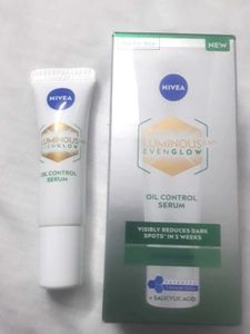 NIVEA Luminous Even Glow Oil Control Face Serum wi