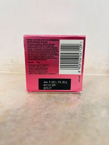 Pond&#39;s Bright Beauty Spot Repair Cream